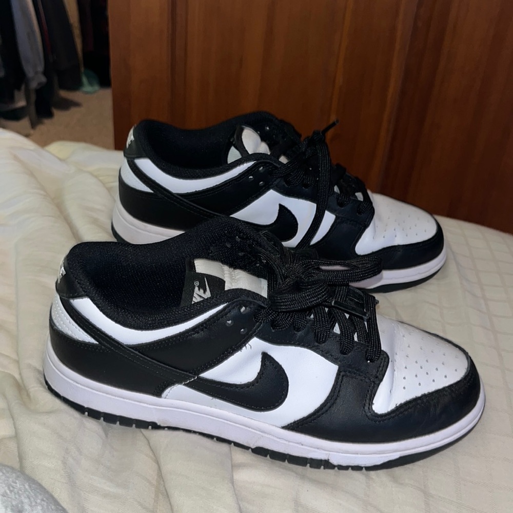 Nike Panda Dunks
